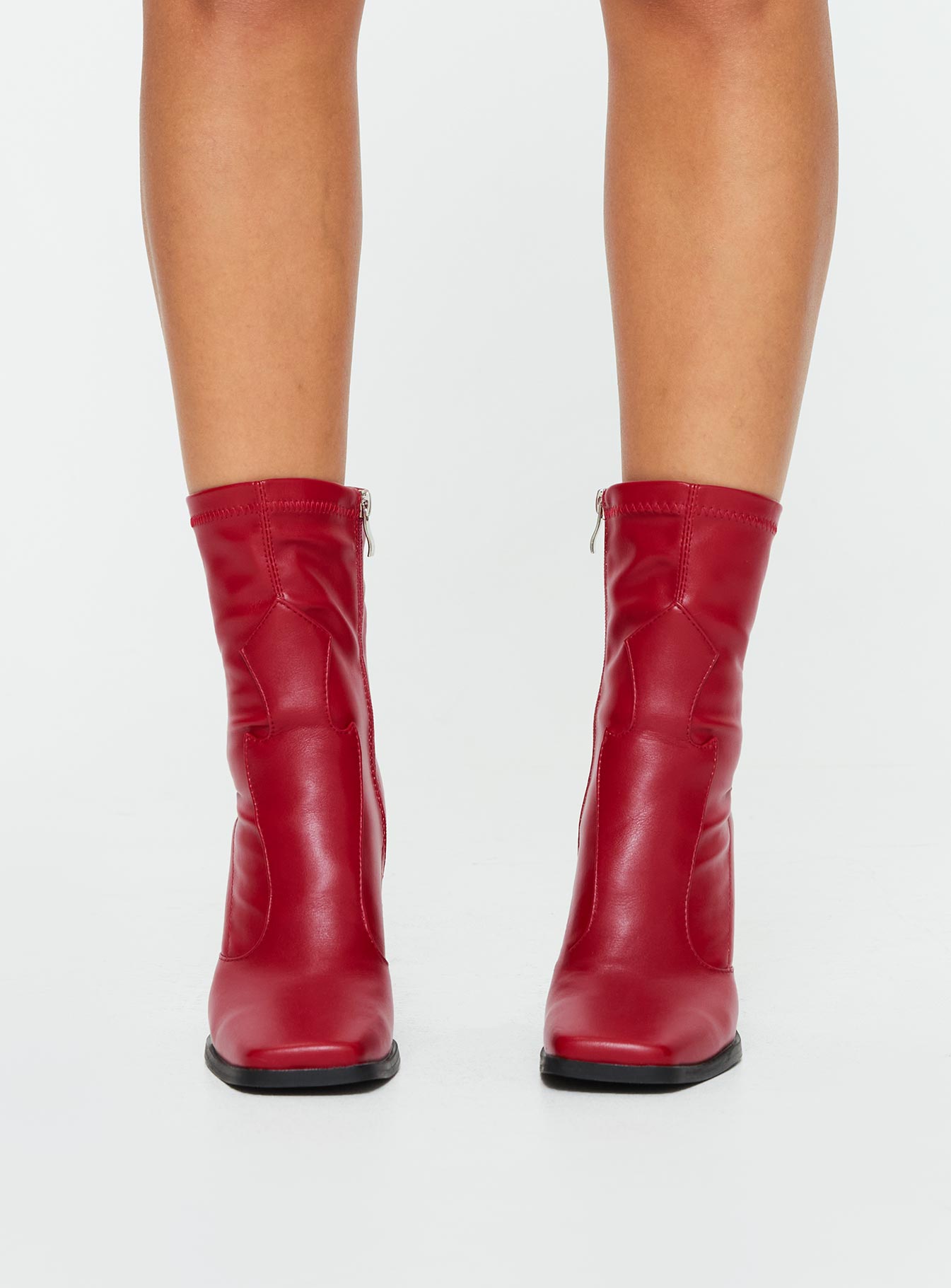 Hailee Boots Red