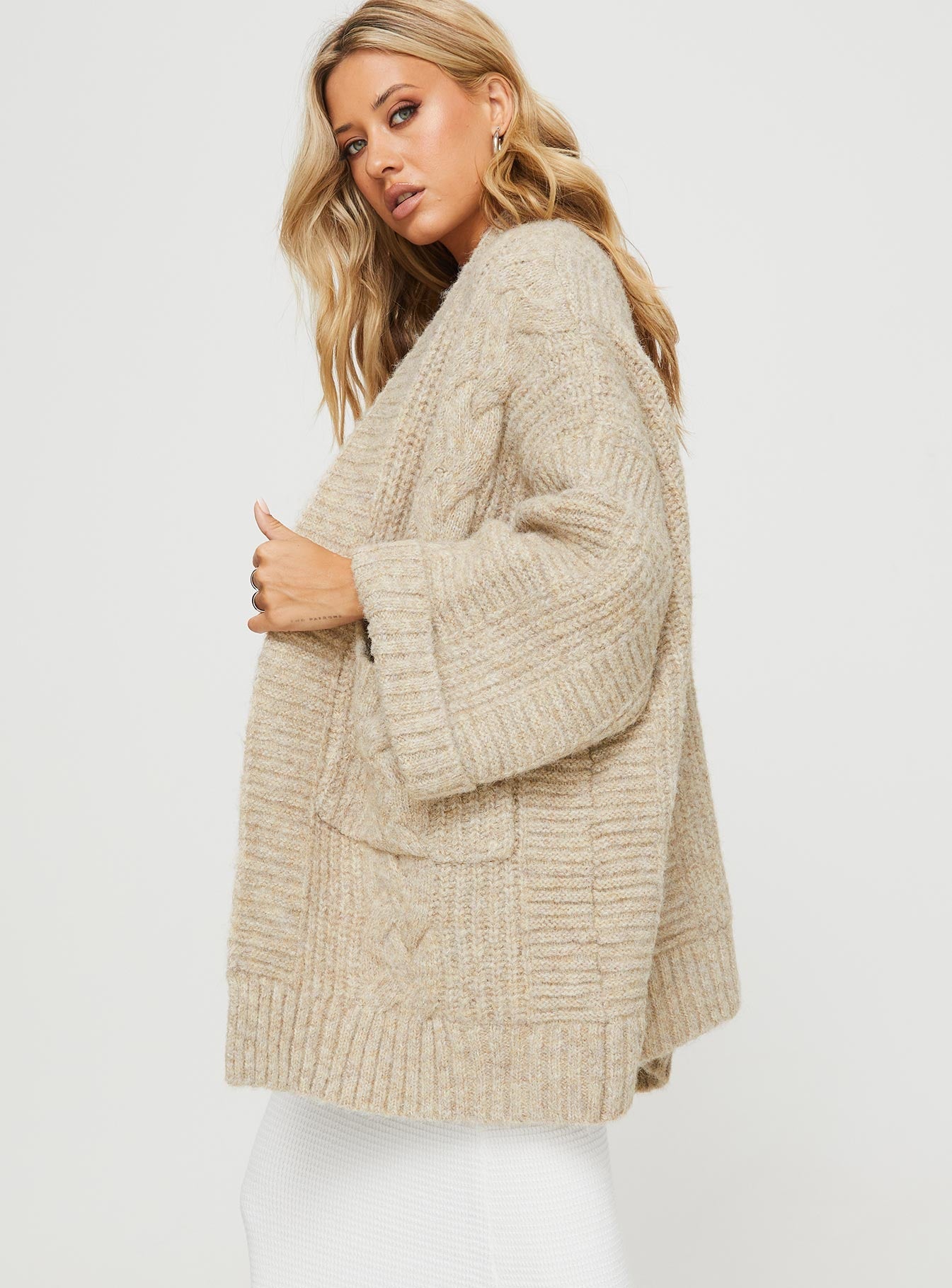 Paisleigh Cable Knit Cardigan Beige